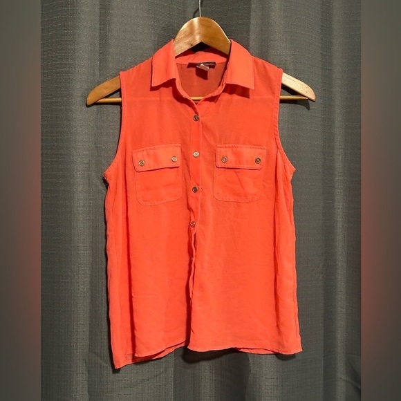 Body Central Button Up Collared Sheer Tank - Picture 1 of 4